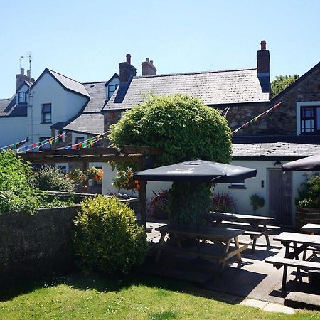 Castle Inn Newport  Esterno foto