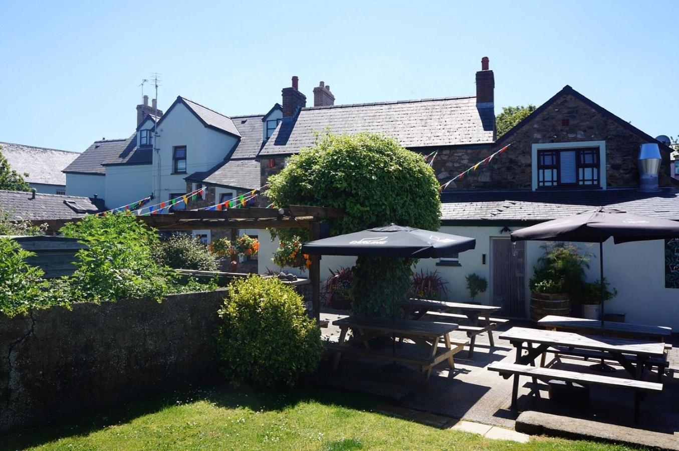 Castle Inn Newport  Esterno foto